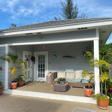 Sea Shells Apartment Nassau Exterior photo